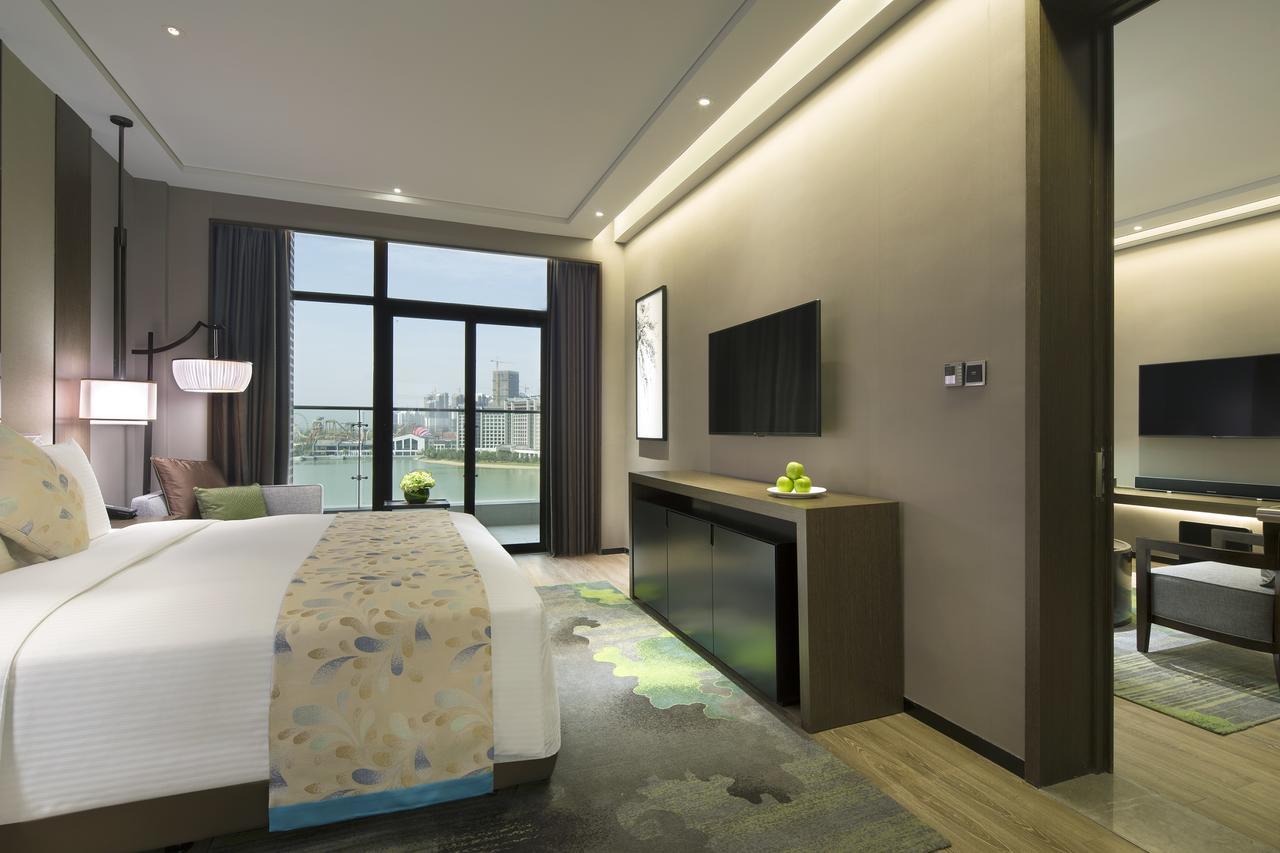 Готель Wanda Realm Hefei Chaohu Екстер'єр фото